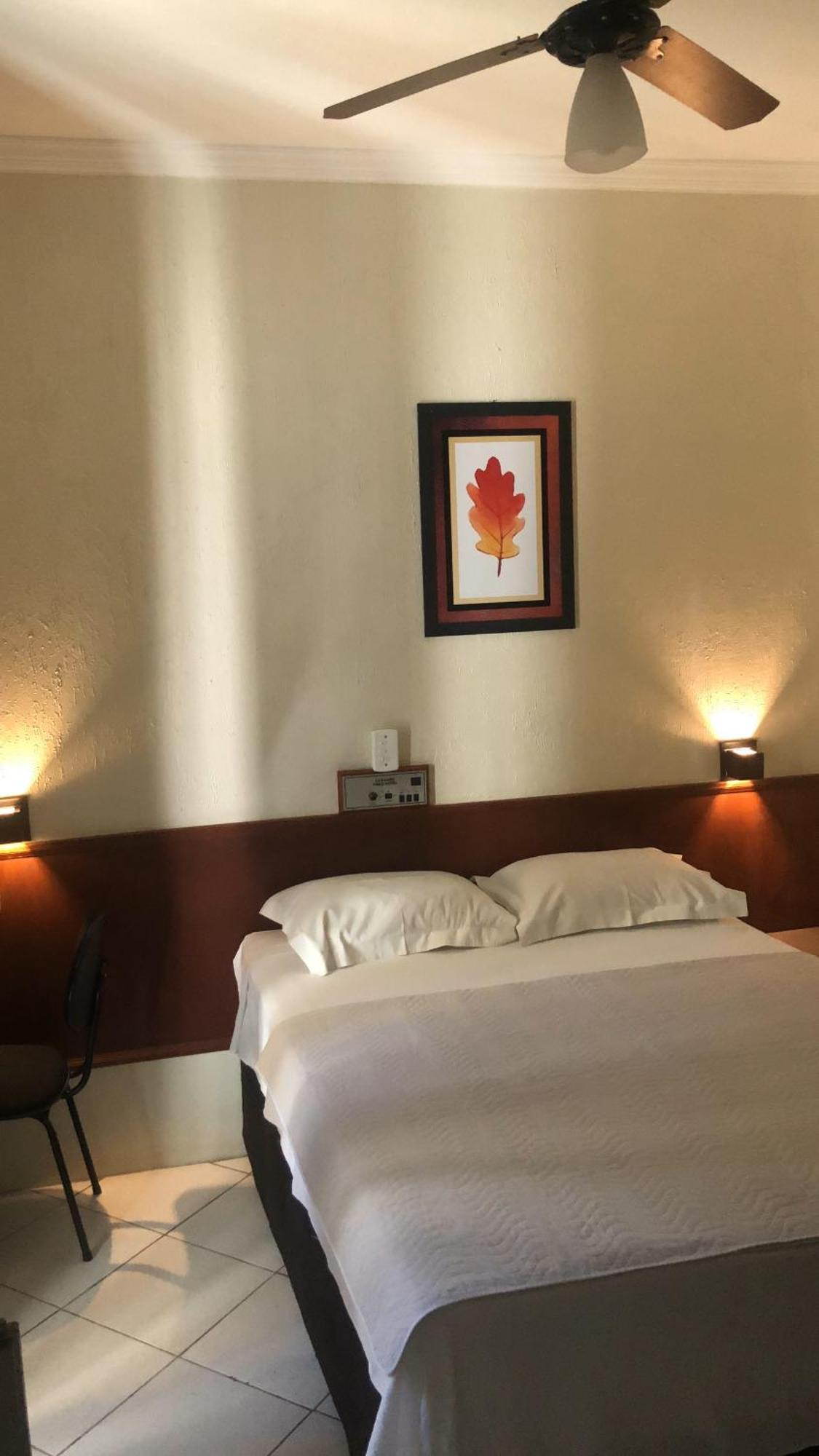 Hotel De Minas カシャンブ エクステリア 写真